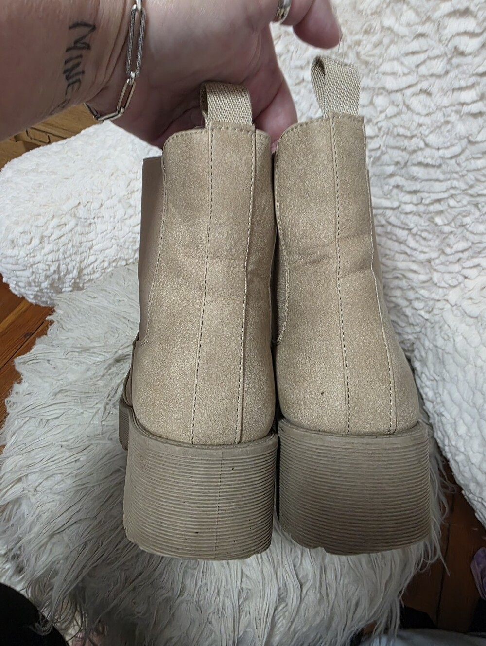 Dirty Laundry Beige Chelsea Boots - Picture 4 of 6